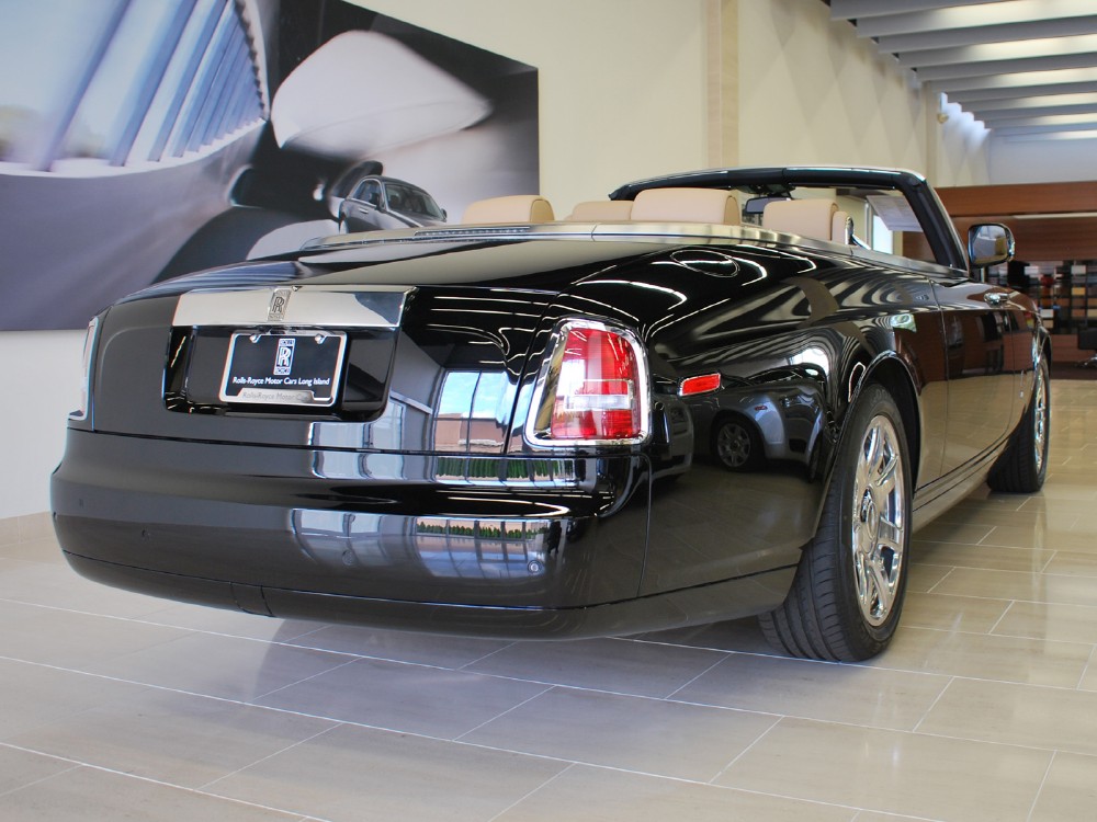 2010 Rolls-Royce Phantom Drophead Coupe Image 2