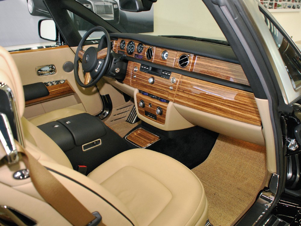 2010 Rolls-Royce Phantom Drophead Coupe Image 24