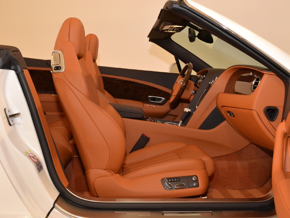 2012 Bentley Continental GT Convertible Image 25