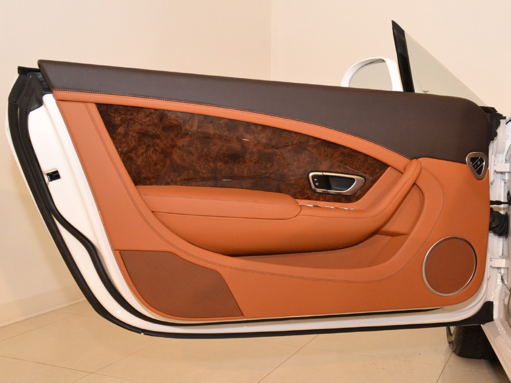2012 Bentley Continental GT Convertible Image 26