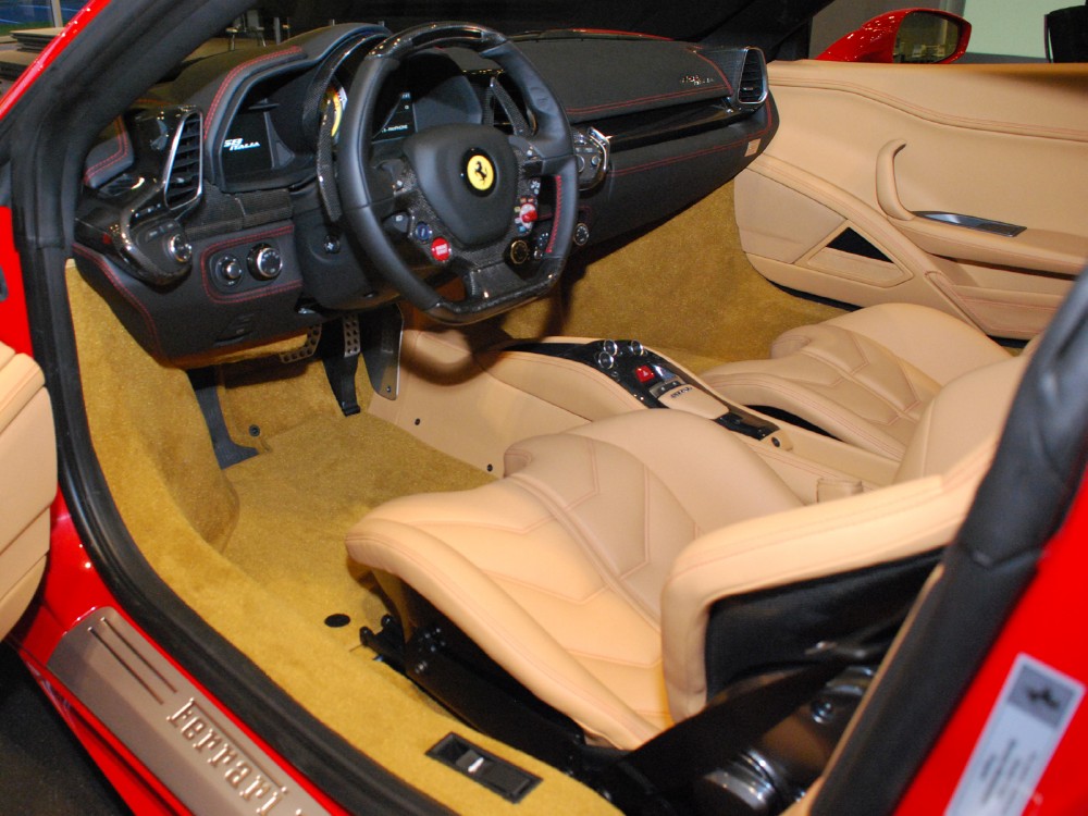 2012 Ferrari 458 Italia Image 3