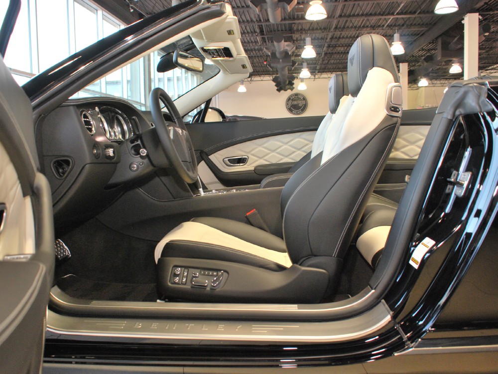 2013 Bentley Continental GT V8 Convertible Image 16
