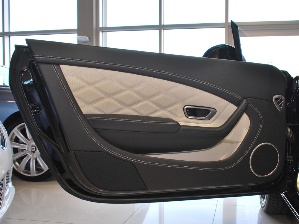 2013 Bentley Continental GT V8 Convertible Image 21