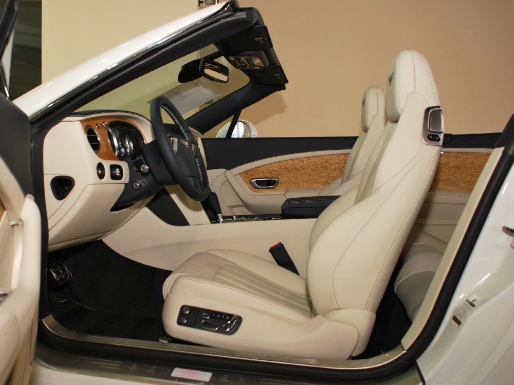 2013 Bentley Continental GT V8 Convertible Image 16