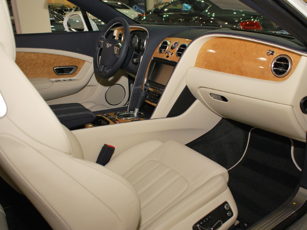 2013 Bentley Continental GT V8 Convertible Image 19