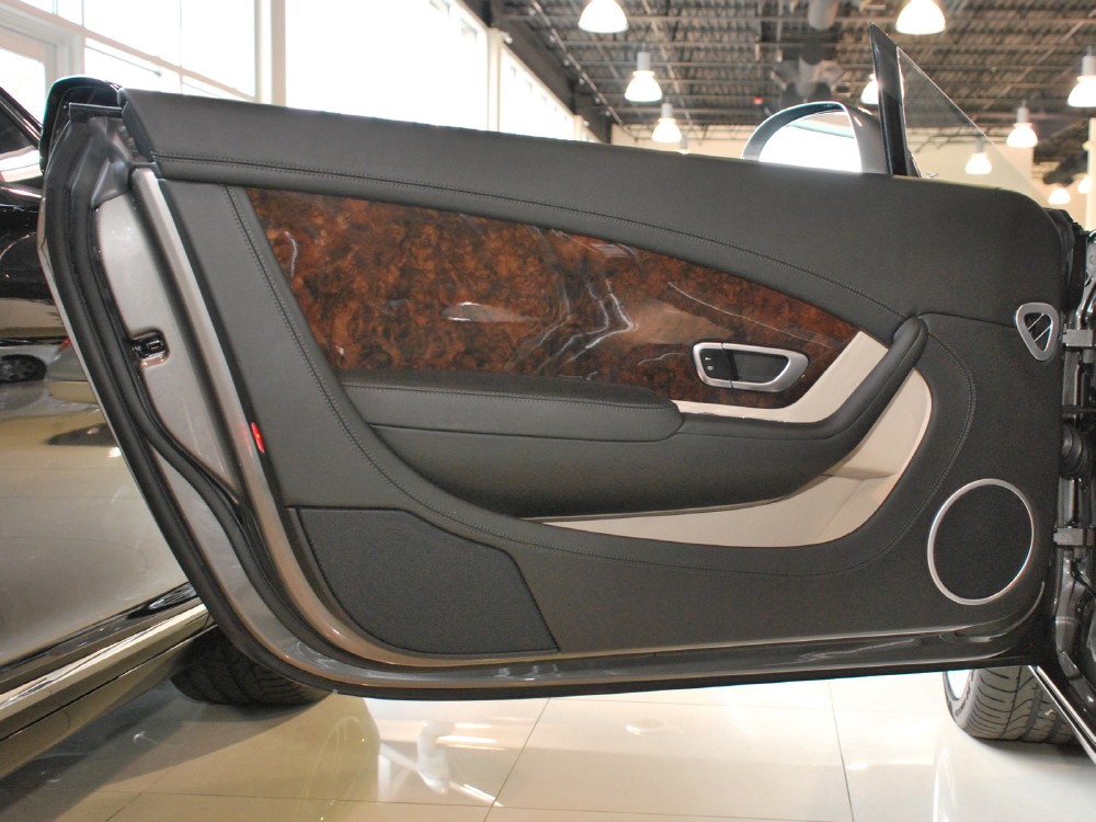 2013 Bentley Continental GT V8 Convertible Image 21