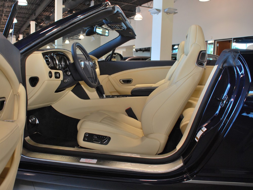 2013 Bentley Continental GT V8 Convertible Image 18