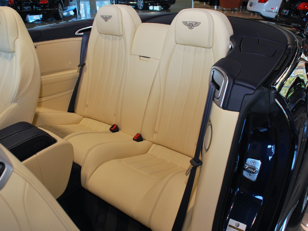 2013 Bentley Continental GT V8 Convertible Image 20