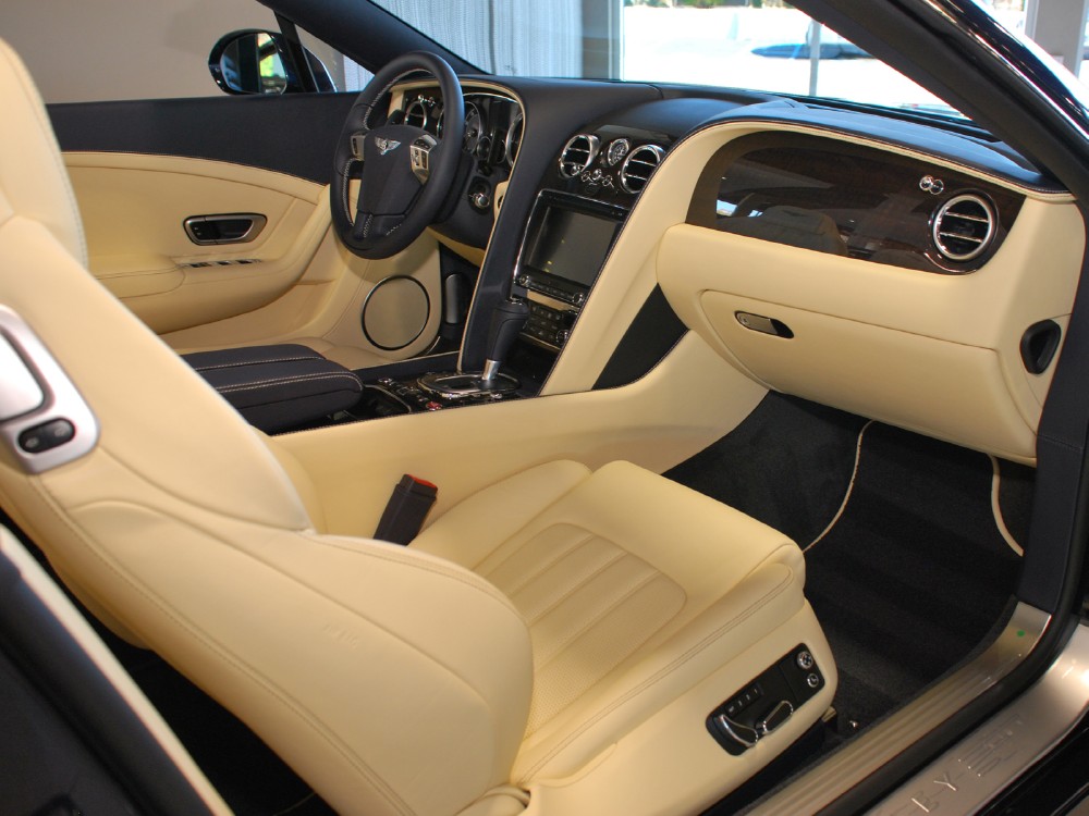 2013 Bentley Continental GT V8 Convertible Image 21