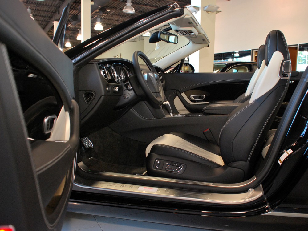 2013 Bentley Continental GT V8 Convertible Image 18