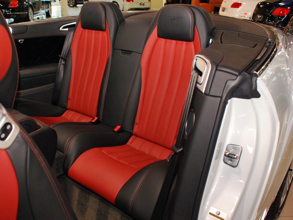 2013 Bentley Continental GT V8 Convertible Image 20