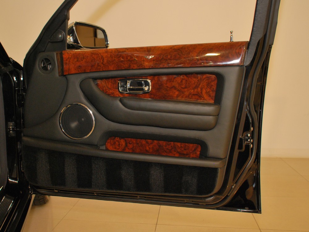 2006 Bentley Arnage Image 24