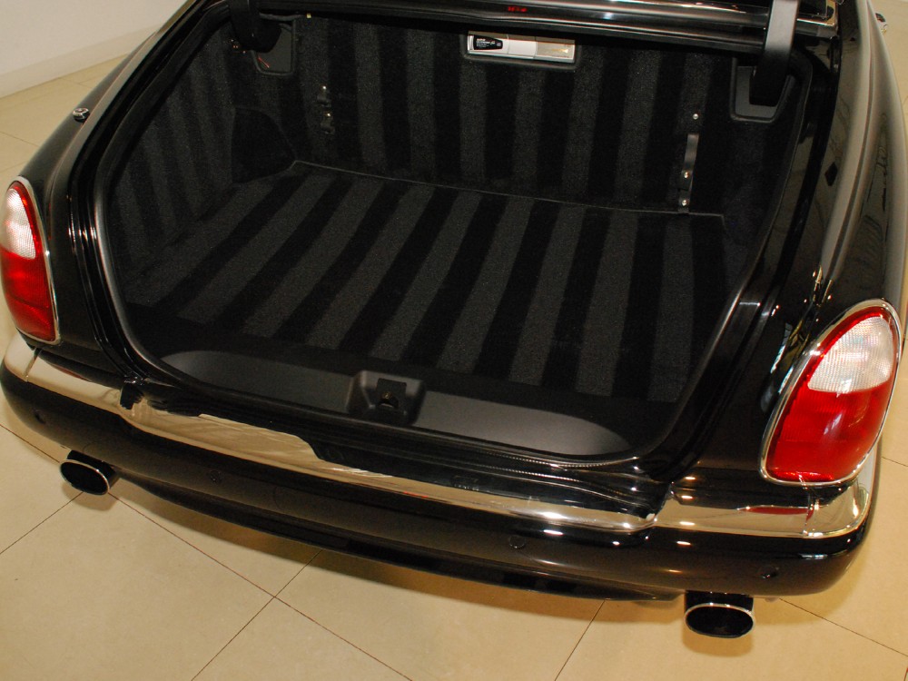 2006 Bentley Arnage Image 28