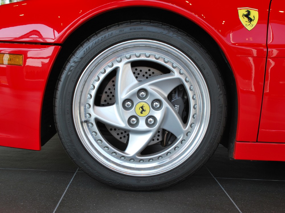 1995 Ferrari 512 Image 4