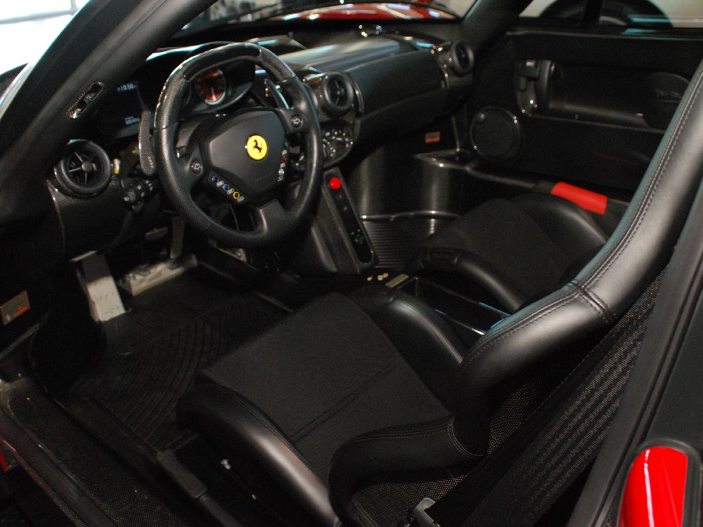 2003 Ferrari Enzo Image 3