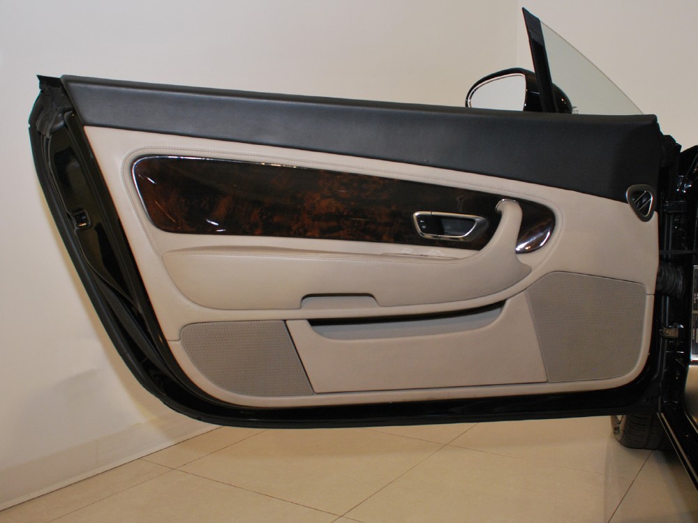 2005 Bentley Continental GT Image 18