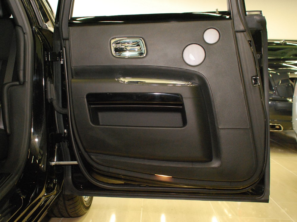 2010 Rolls-Royce Ghost Image 27