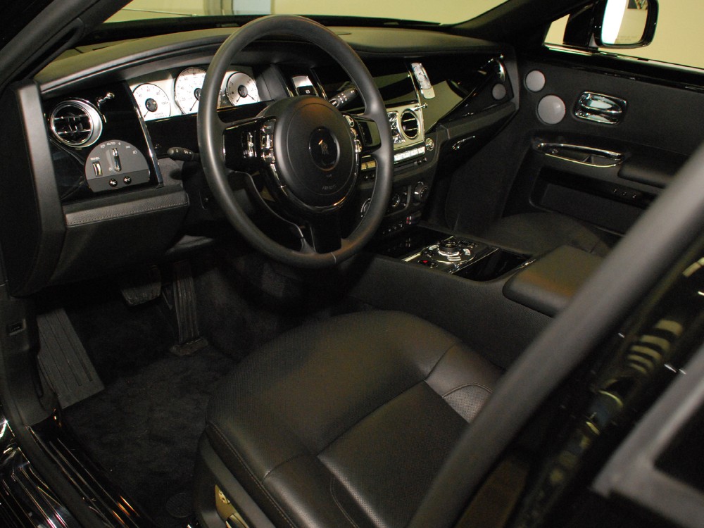 2010 Rolls-Royce Ghost Image 3