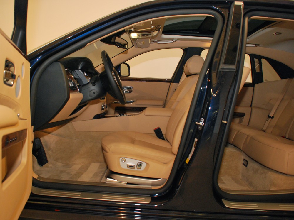 2011 Rolls-Royce Ghost Image 14