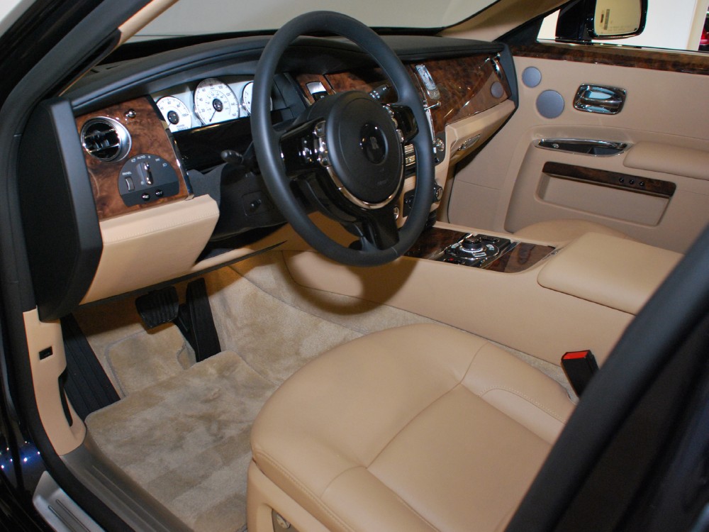 2011 Rolls-Royce Ghost Image 3