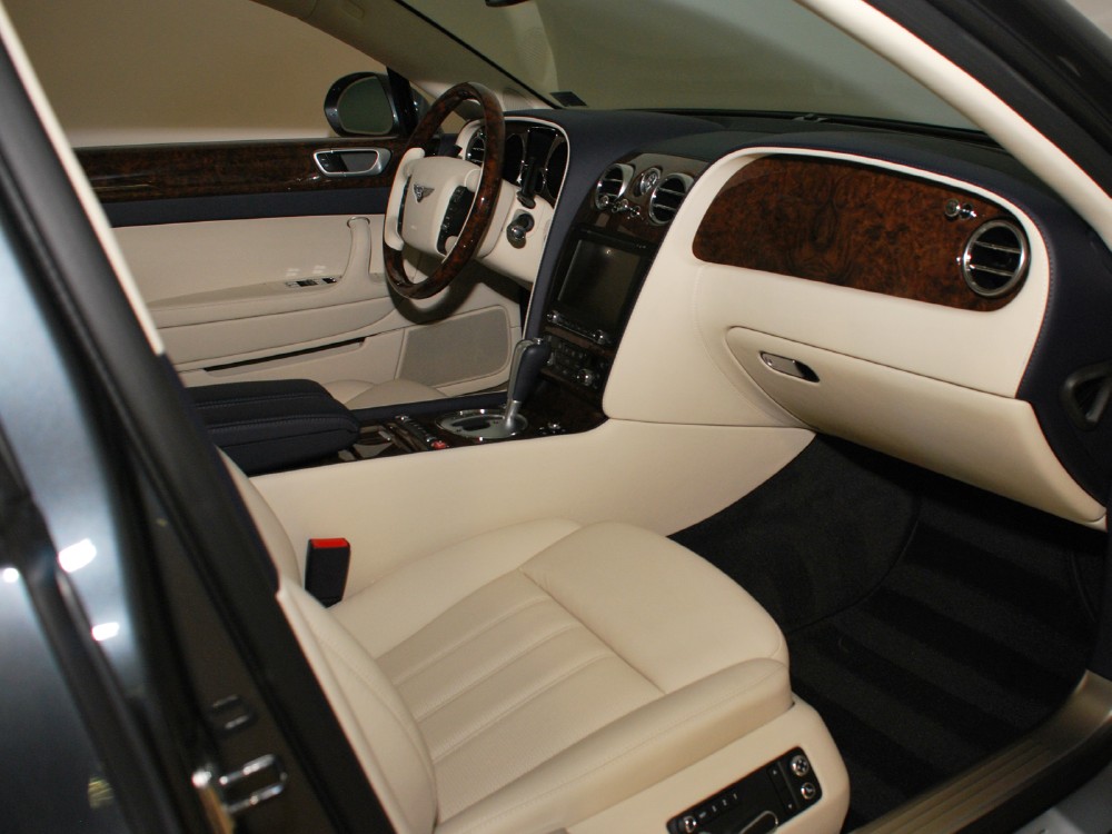 2013 Bentley Continental Flying Spur Image 16