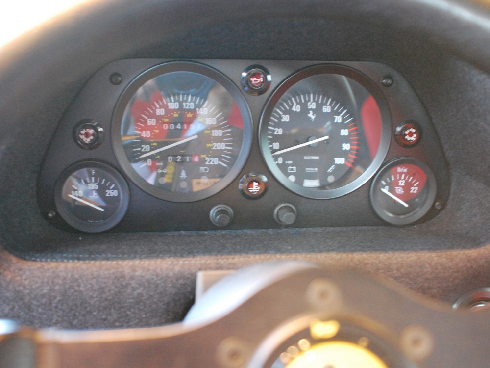 1990 Ferrari F40 Image 11