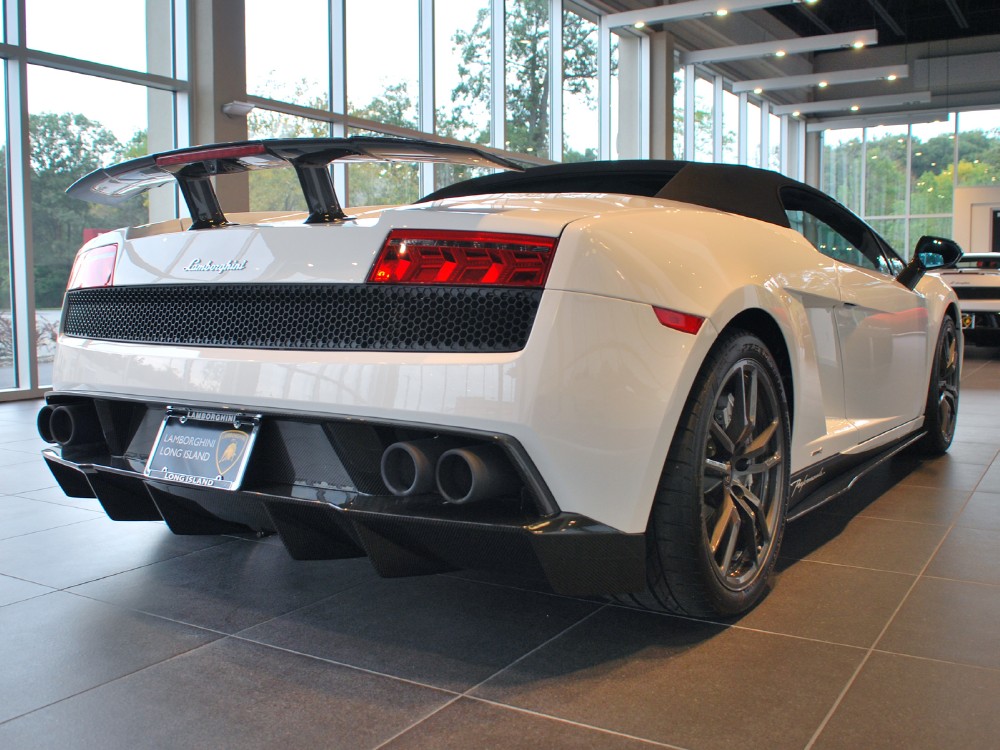 2013 Lamborghini Gallardo Image 16