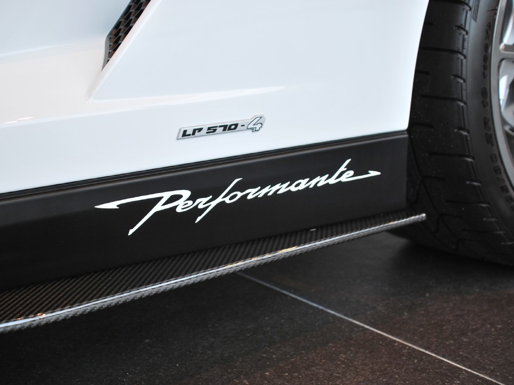 2013 Lamborghini Gallardo Image 22