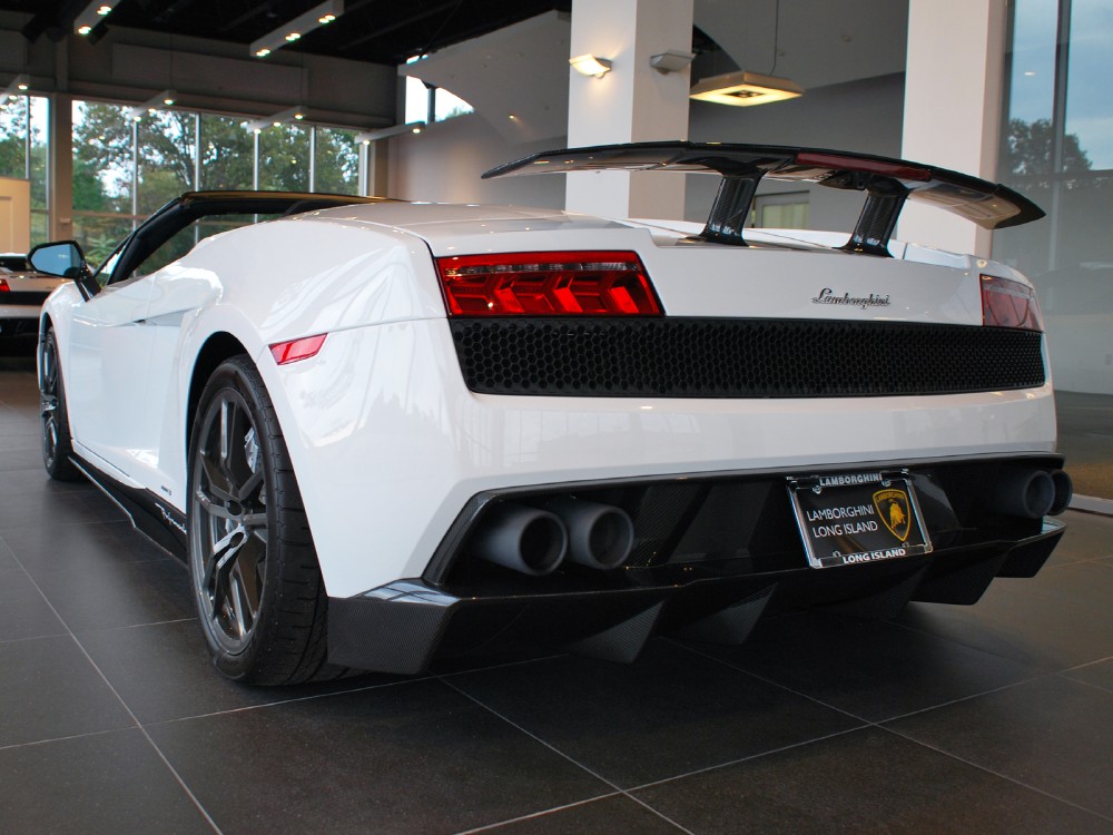 2013 Lamborghini Gallardo Image 8
