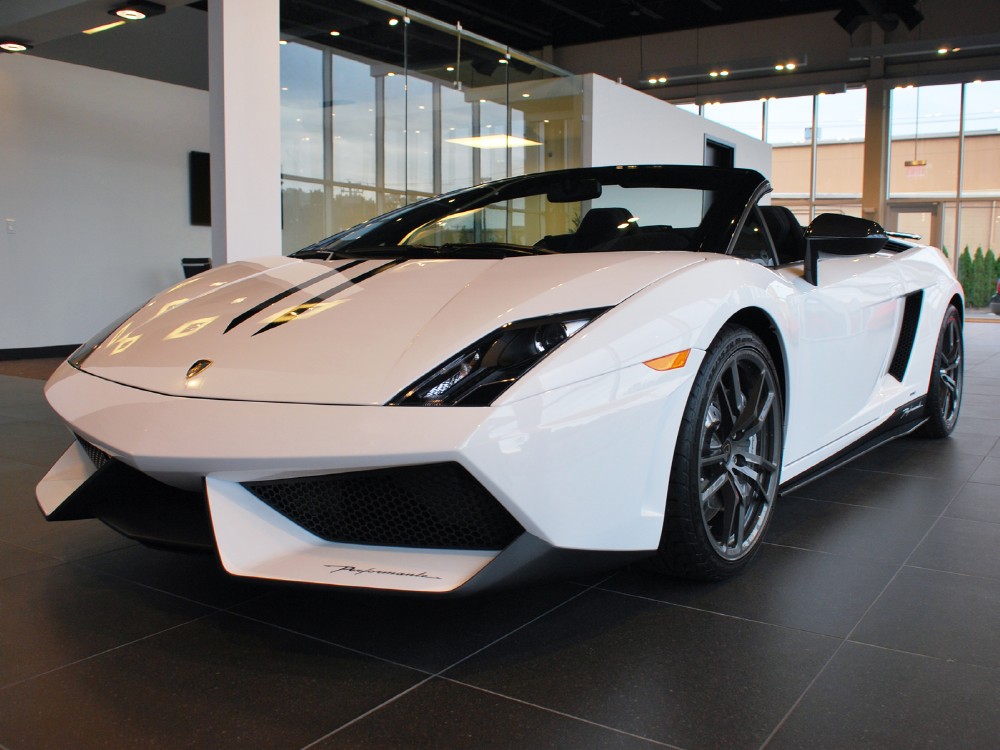 2013 Lamborghini Gallardo Image 1