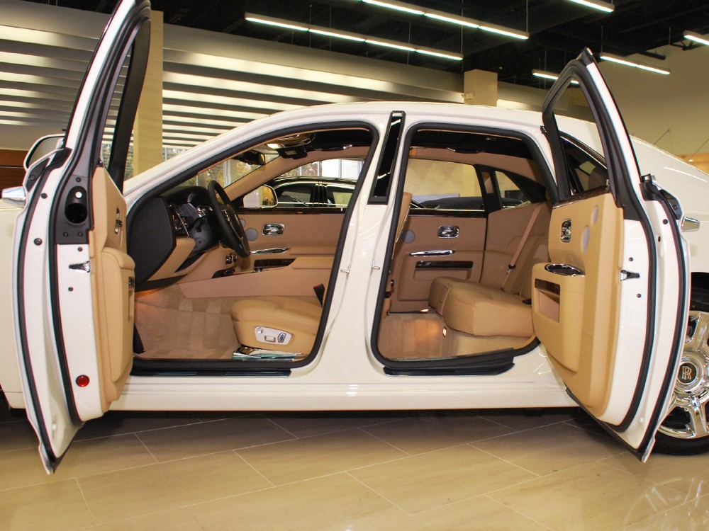 2012 Rolls-Royce Ghost Image 15