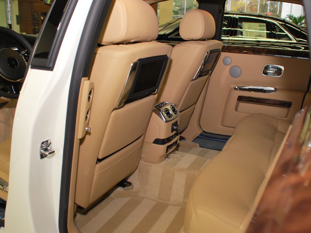 2012 Rolls-Royce Ghost Image 18