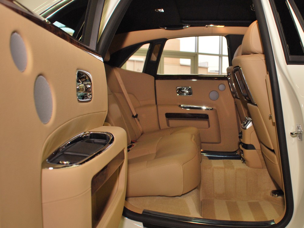 2012 Rolls-Royce Ghost Image 21