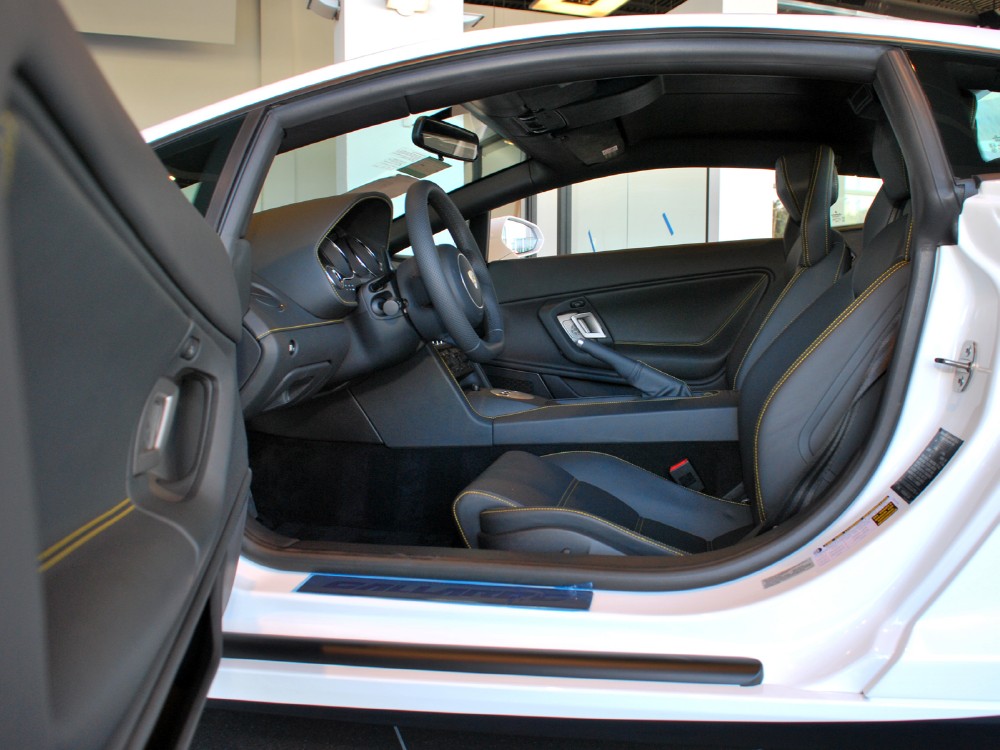 2013 Lamborghini Gallardo Image 11