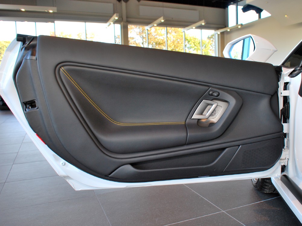 2013 Lamborghini Gallardo Image 15