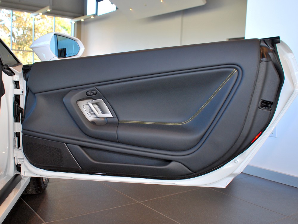 2013 Lamborghini Gallardo Image 16