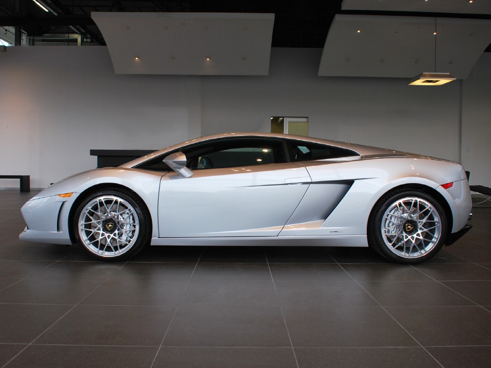 2012 Lamborghini Gallardo Image 10