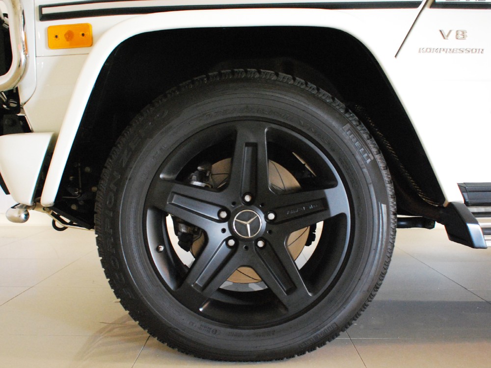 2011 Mercedes-Benz G55 Image 4