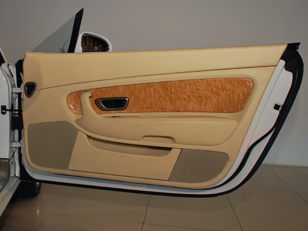 2007 Bentley Continental GT Convertible Image 26
