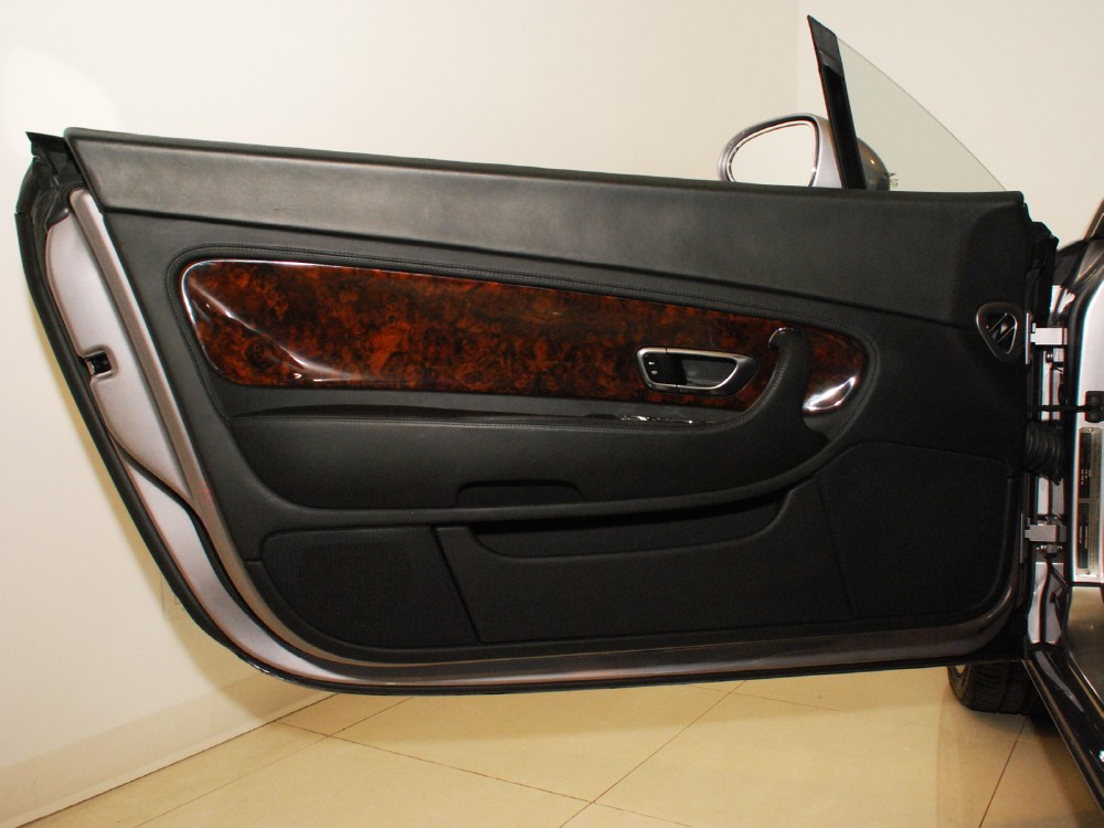 2005 Bentley Continental GT Image 18