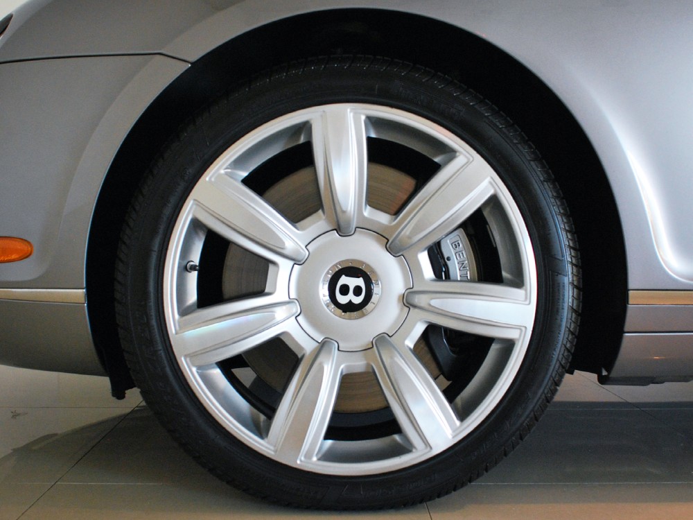 2005 Bentley Continental GT Image 4