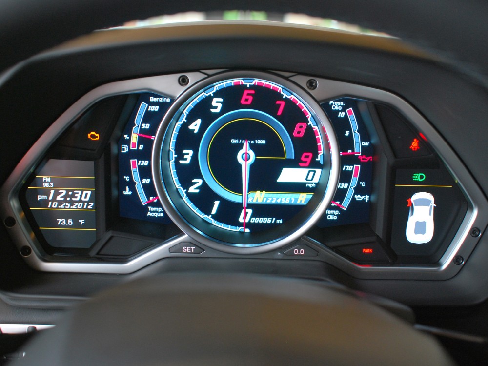 2012 Lamborghini Aventador Image 12