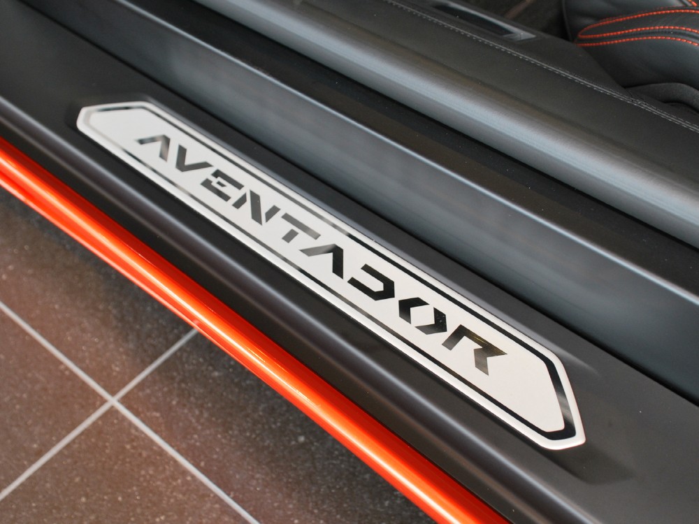 2012 Lamborghini Aventador Image 19