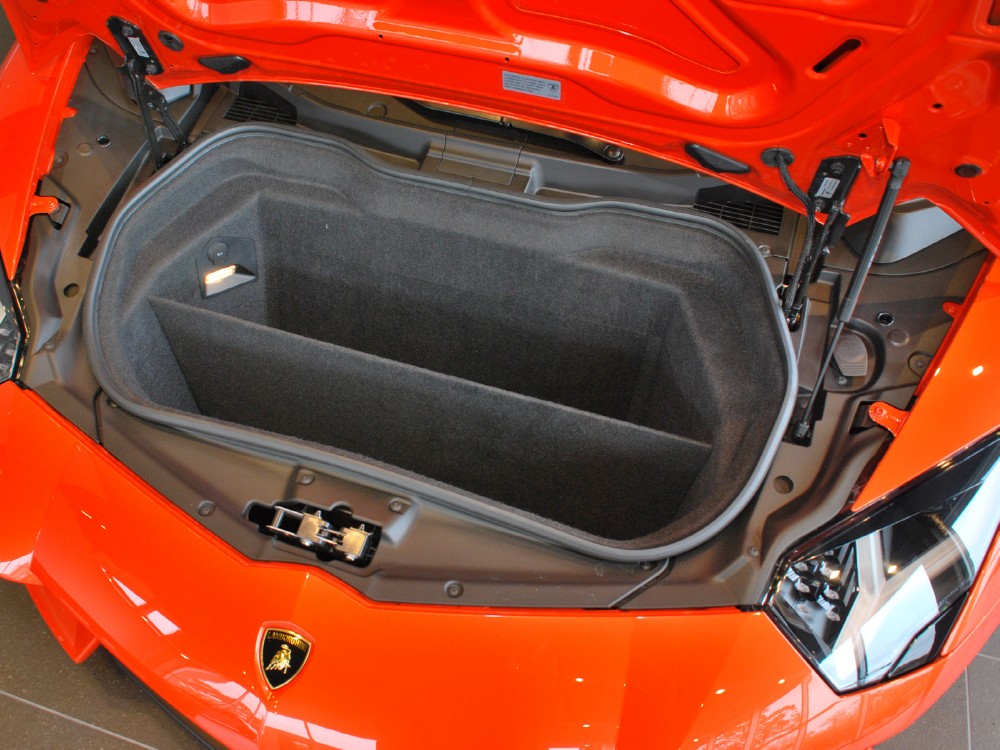2012 Lamborghini Aventador Image 21