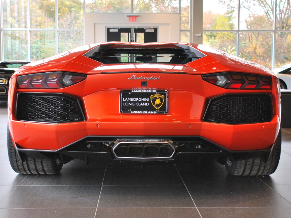 2012 Lamborghini Aventador Image 8