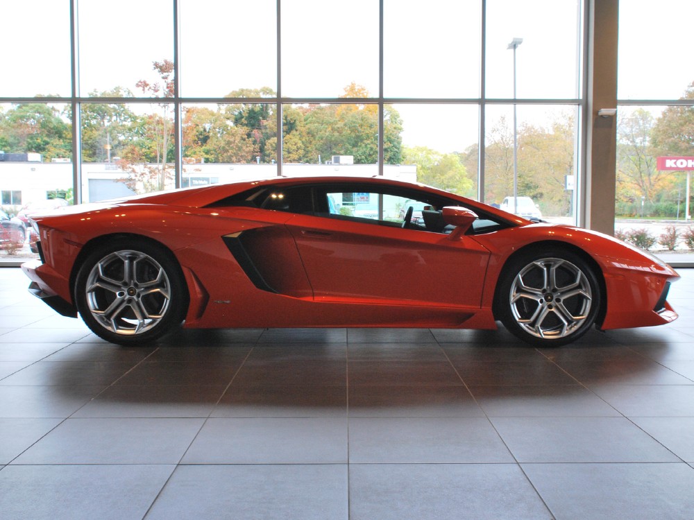 2012 Lamborghini Aventador Image 9