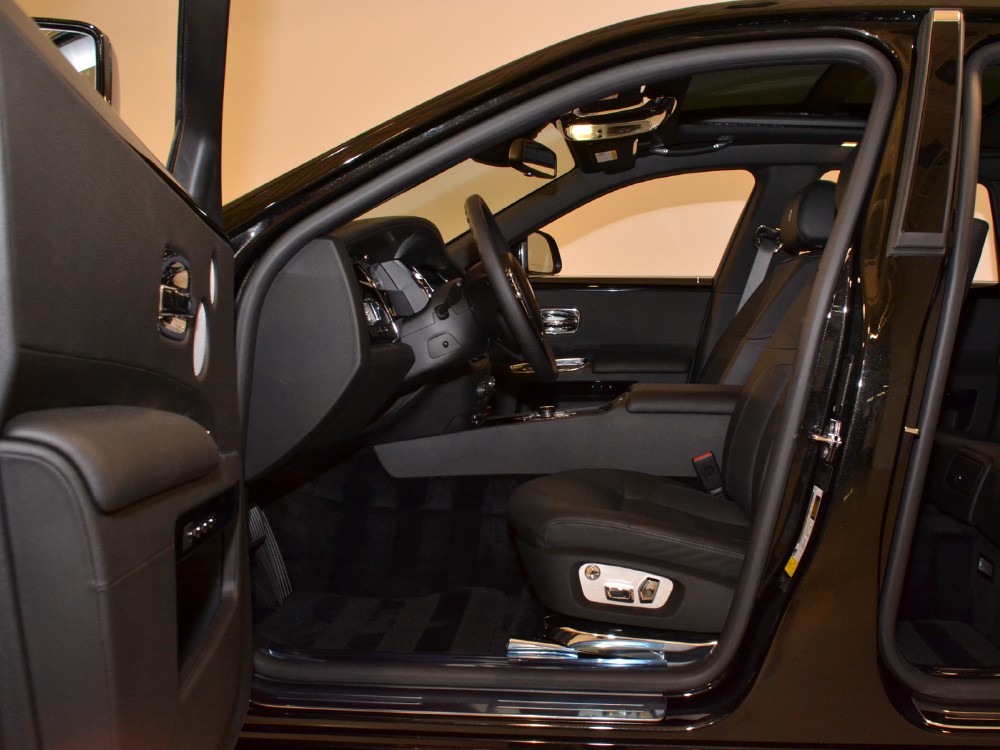 2012 Rolls-Royce Ghost Image 12