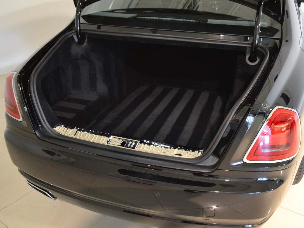 2012 Rolls-Royce Ghost Image 30