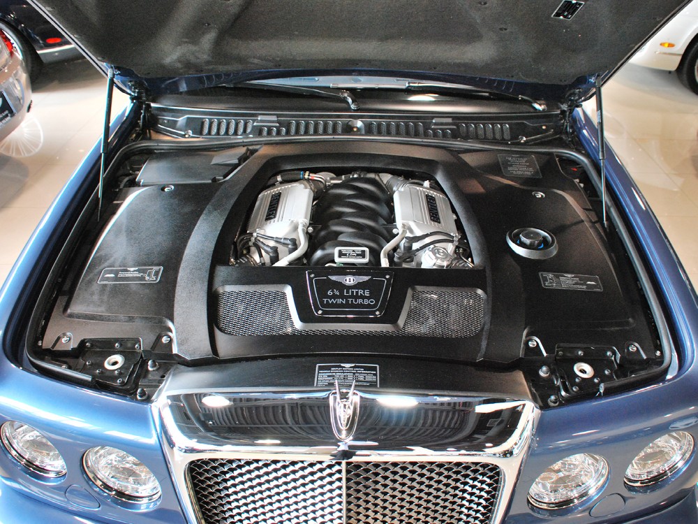 2010 Bentley Azure Image 23