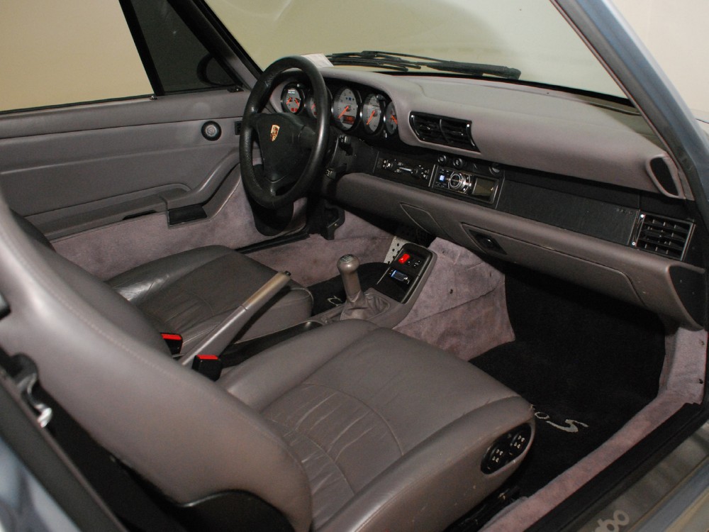 1996 Porsche 911 Image 16